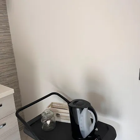 Apartment Lady's *