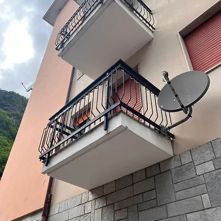 Lady's Apartment *